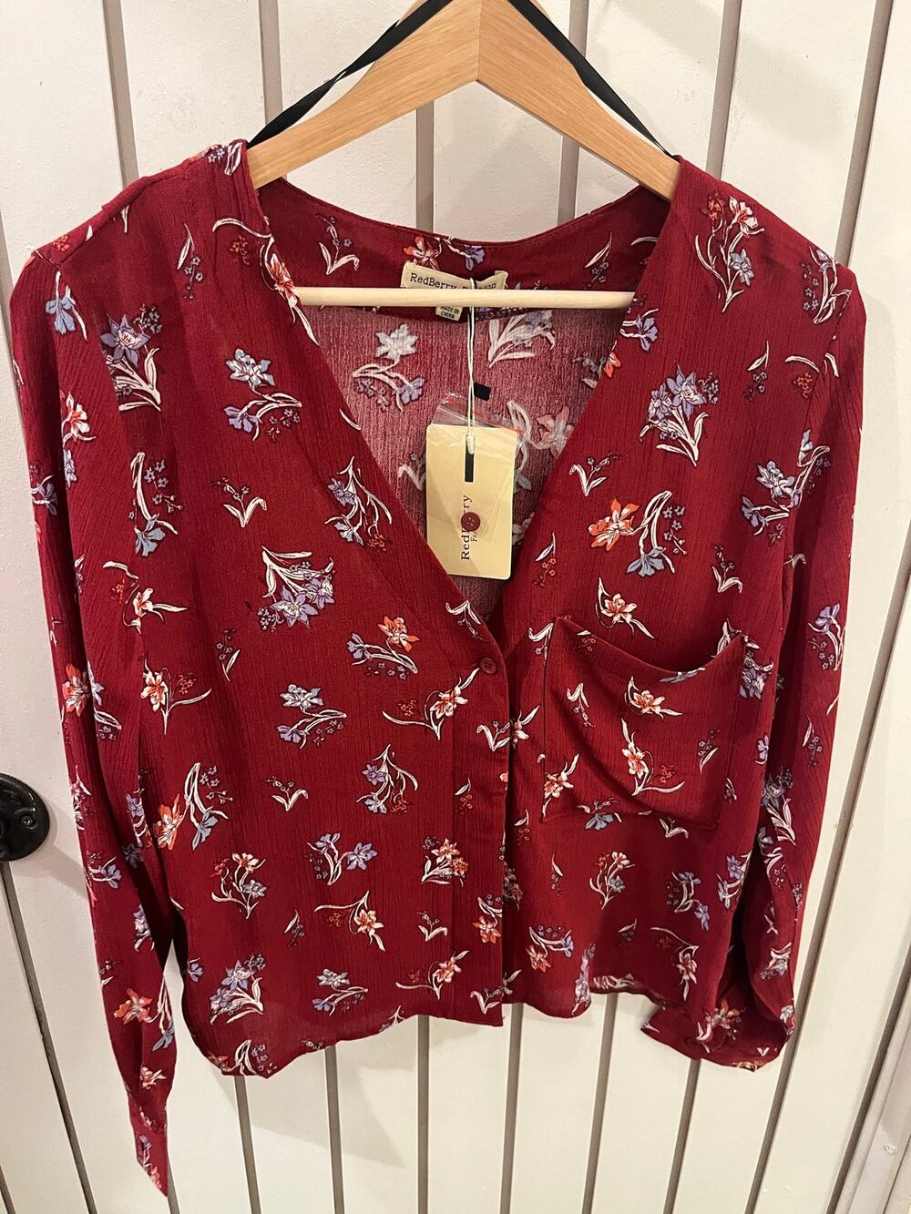 RedBerry Fashion Red Flower Pattern Blouse Size S